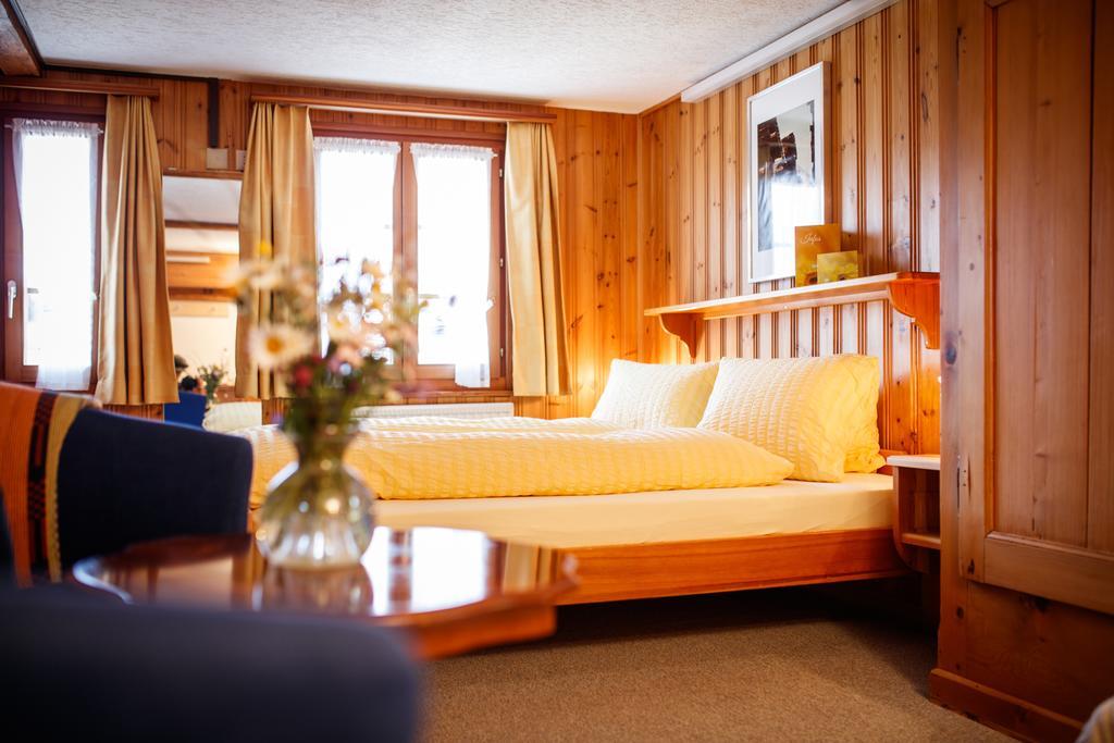 Hotel Nufenen ウルリヘン エクステリア 写真